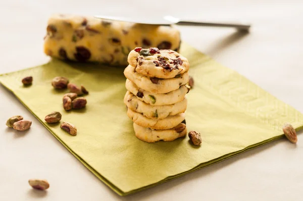 Cranberry cookies on green napkin — Stock Photo, Image