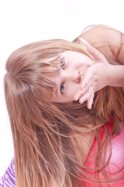 Chica con una bola roja — Foto de Stock