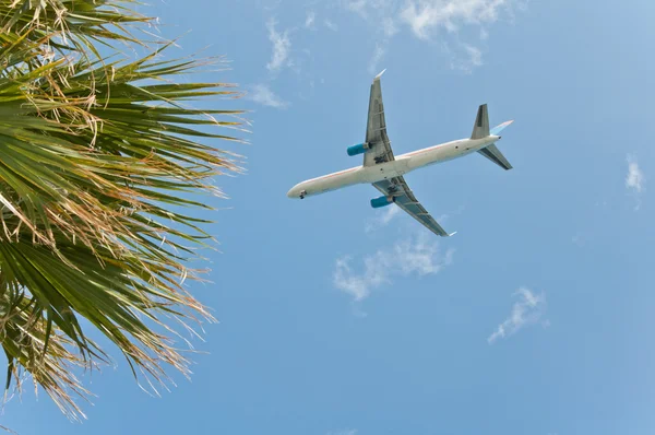 Avião a piscar — Fotografia de Stock