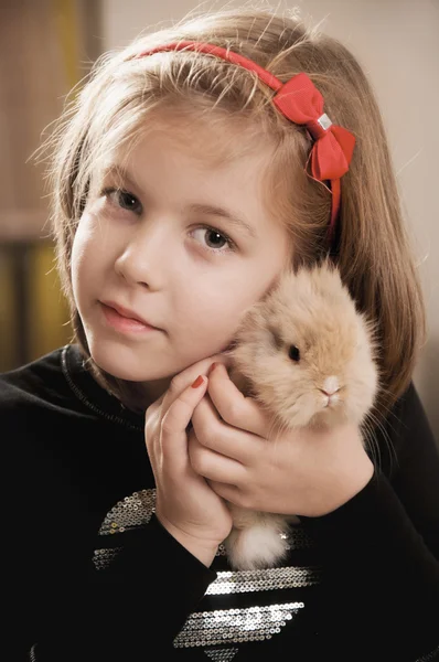 ウサギの女の子 — ストック写真