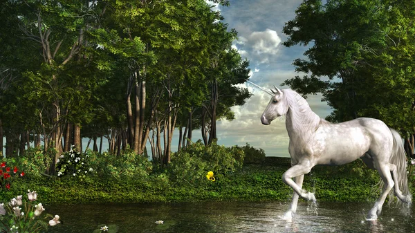 Unicorn i en magisk skog — Stockfoto