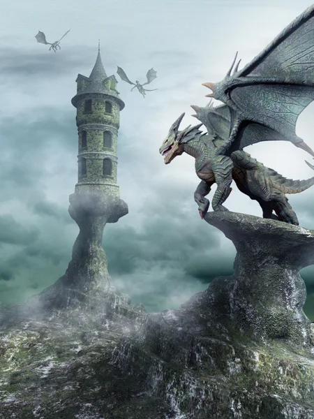 Башня, охраняемая драконами — стоковое фото