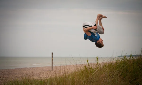 Parkour mężczyzn — Zdjęcie stockowe