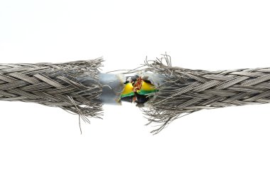 heen en weer geslingerd beschadigde voedingskabel