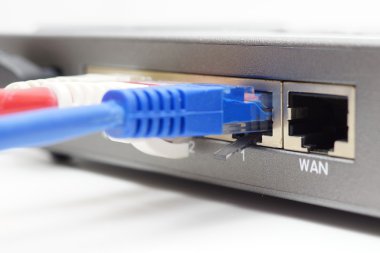 kablolar ve wan portu router closeup