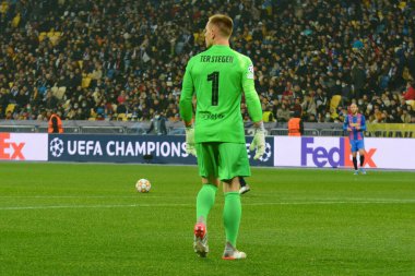 KYIV, UKRAINE - NOVEMBER 02, 2021: FC Barcelona 'dan Marc-Andre ter Stegen E Grubu - Dinamo Kyiv ve FC Barcelona arasındaki UEFA Şampiyonlar Ligi maçı sırasında