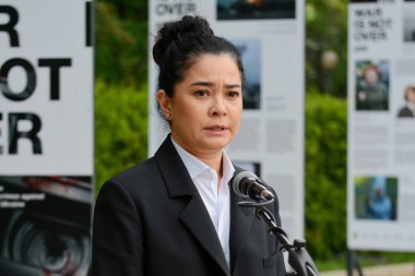 Gazeteci Musaeva Sevgil, 24 Şubat 2022 'de Rusya' nın Ukrayna 'yı işgalinin başlamasından bu yana ölen, yaralanan ve ateş altında kalan gazetecilerle ilgili 