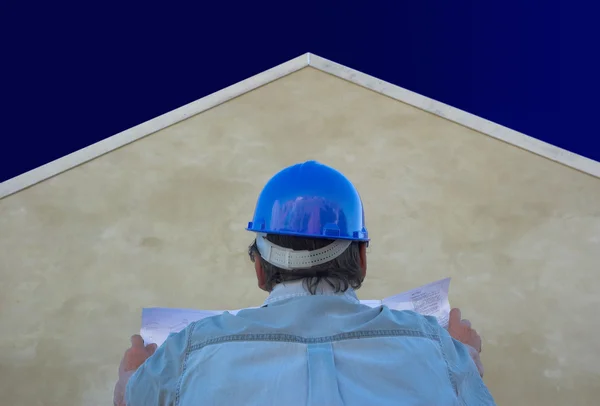 Builder, plans, house and sky — Stock Photo, Image