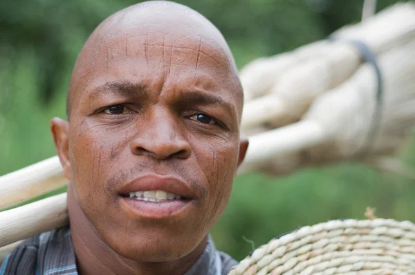 Güney Afrikalı girişimci KOBİ süpürge satıcısı stok fotoğraf — Stok fotoğraf