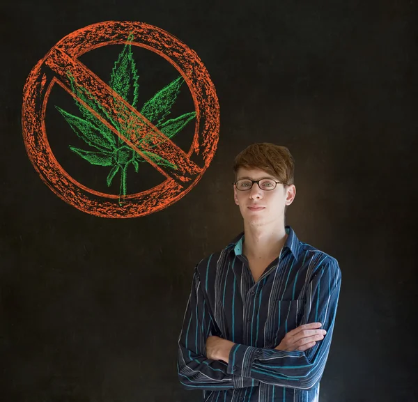 Ingen weed marijuana på blackboard bakgrund — Stockfoto