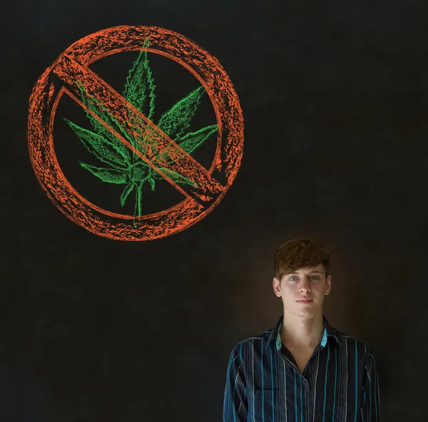 Ingen weed marijuana på blackboard bakgrund — Stockfoto