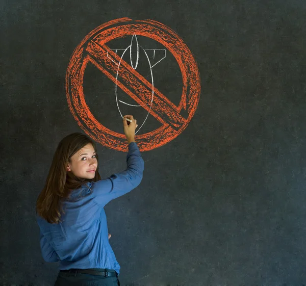 Nessuna donna d'affari pacifista di guerra, studente, insegnante o politico su sfondo lavagna — Foto Stock