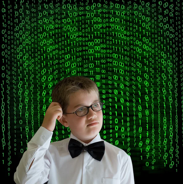 Jongen, zakenman student leraar met binaire op achtergrond — Stockfoto