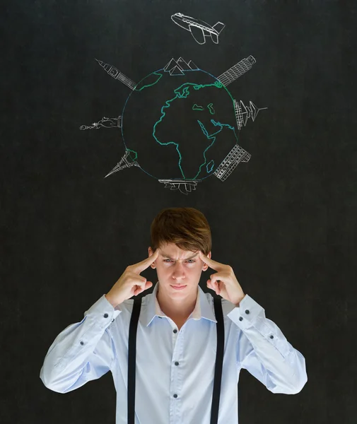 Zakelijke reisagent krijt vliegtuig wereldbol met beroemde bezienswaardigheden op blackboard achtergrond — Stockfoto