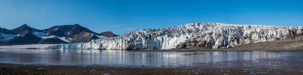 Panoramautsikt Över Glaciär Solig Dag Nära Longyearbyen Svalbard Norge — Stockfoto