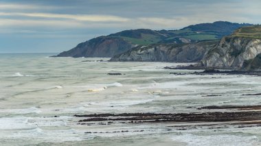 Sopelana, Bask Ülkesi 'ndeki sahil kayalıklarının detayları.