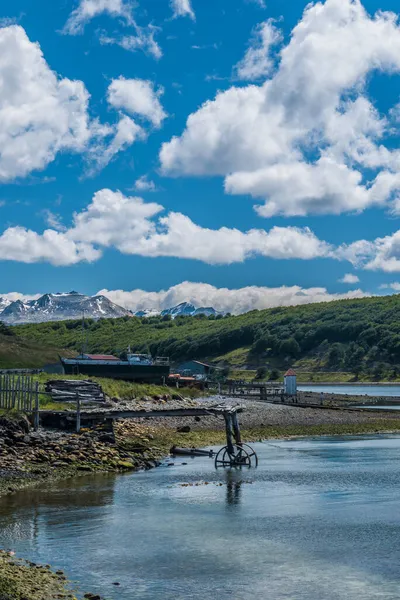 Stary Dok Towarowy Czeka Statek Ushuaia Argentyna — Zdjęcie stockowe