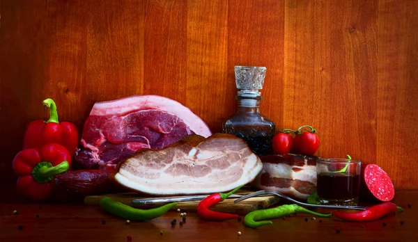 Vleesproducten en groenten — Stockfoto