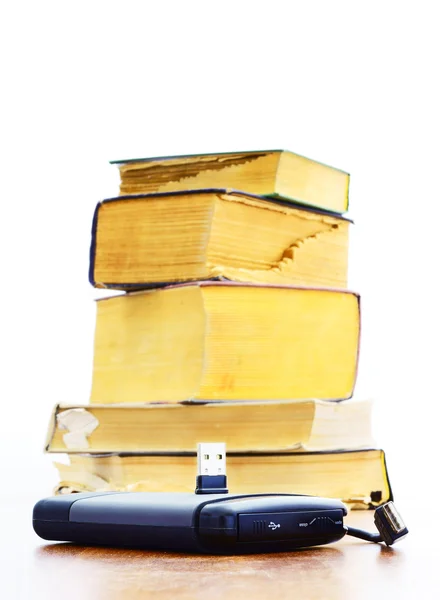 Flash drive, and books — Stock Photo, Image