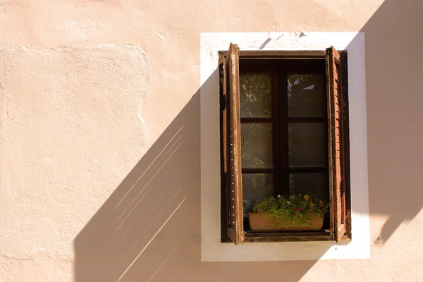 Vieja ventana de madera —  Fotos de Stock