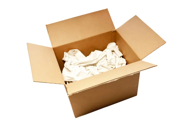 Большой открытый ящик с упаковочной бумагой — стоковое фото