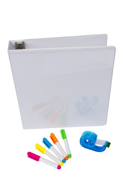 defter highlighters ve beyaz kopya alanı ile izole bant