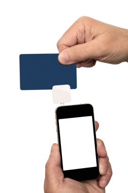 beyaz izole kart okuyucu ile kart swiping