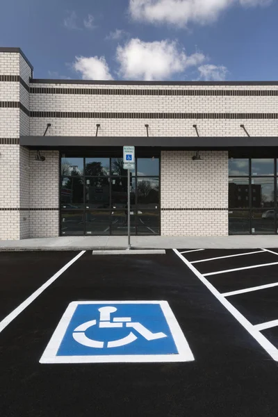 Vertical Shot Handicapped Parking Space New Retail Shopping Center Construction — Stock Photo, Image