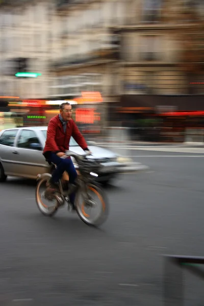 Man biking on road — Stock Photo, Image