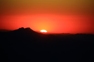 wschód od góry nemrut
