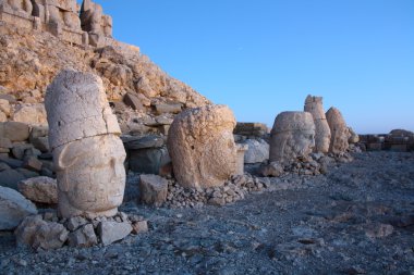 nemrut Dağı'nda Tanrılar Anıtı