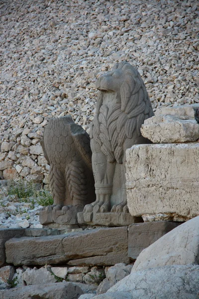 Monument of gods on nemrut mountain — Stock Photo, Image