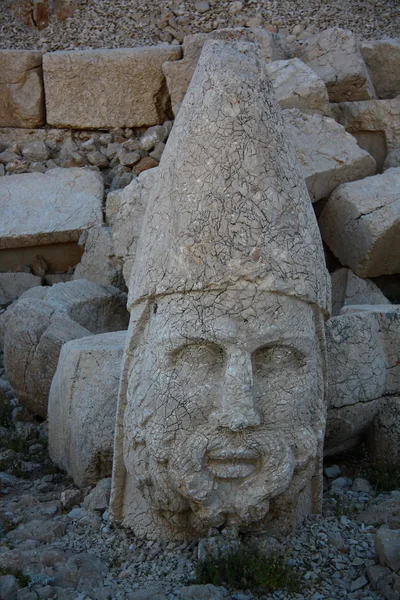 Monument van goden op berg nemrut — Stockfoto