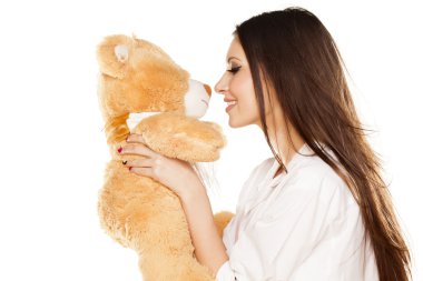 esmer bir oyuncak ayı kisses