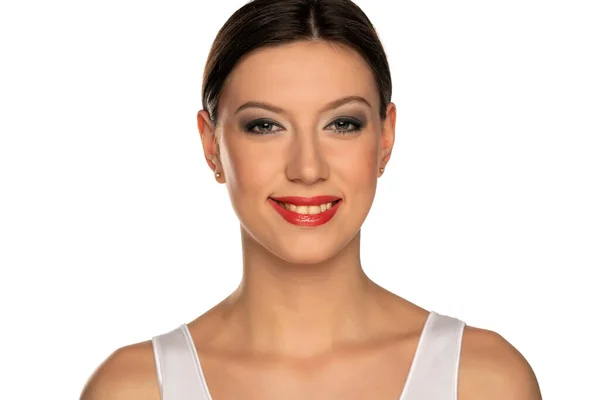 Retrato Uma Jovem Mulher Bonita Com Olhos Azuis Maquiagem Fundo — Fotografia de Stock