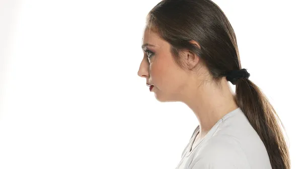 Vista Perfil Mujer Hermosa Con Maquillaje Sobre Fondo Blanco — Foto de Stock