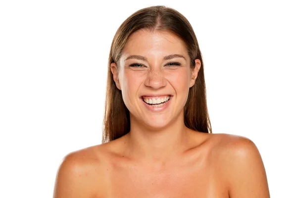 Retrato Joven Feliz Hermosa Mujer Sin Camisa Sobre Fondo Blanco — Foto de Stock