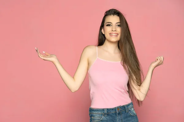 Attractive Young Woman Jeans Summer Shirt Fashion Look Pink Background — Stock Photo, Image