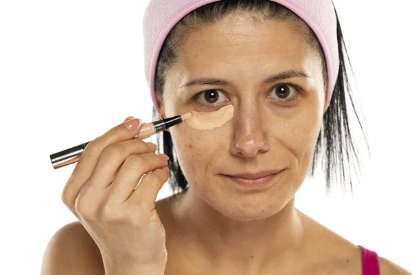 Middle Aged Woman Apply Concealer Eye White Background — Photo