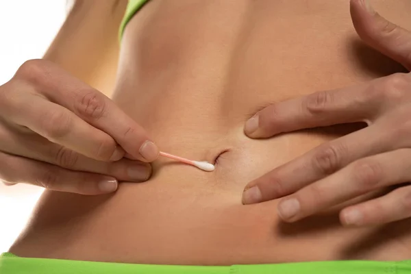 Woman Cleaning Her Belly Button Cotton Swab Cropped Image Close — 图库照片