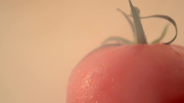 rotující rajče - jeřábu dolů