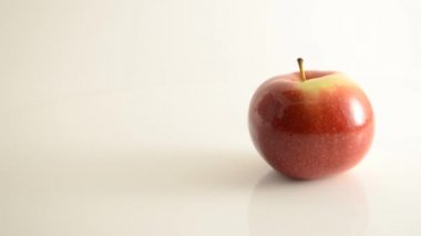 Beyaz akrilik karşı imparatorluk elma döner - up vinç