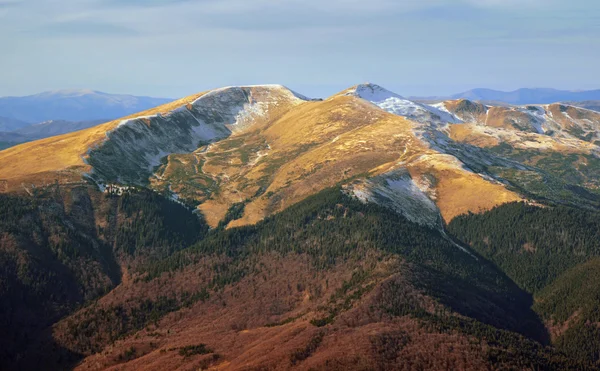 Gyönyörű táj, a hegyekben, ősszel — Stock Fotó