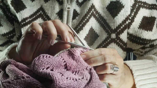 Woman Hand Holding Knitted Sweater Pink Scarf Woman Knitting Sweater — Stock Photo, Image