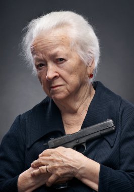 Yaşlı kadın.