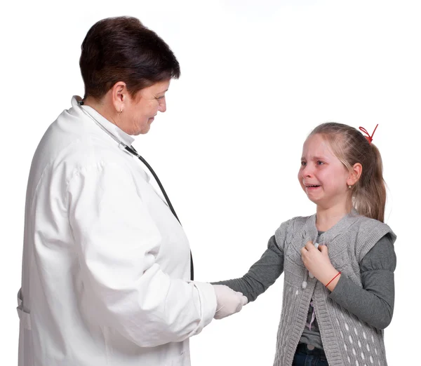 Frightened girl at the pediatrician — Stock Photo, Image