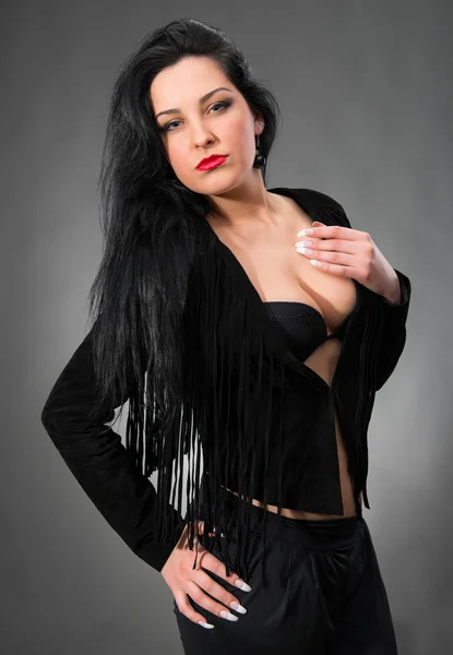 Retrato de mujer sexy en vestido negro —  Fotos de Stock