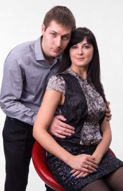 sevgi dolu çift kucaklayan