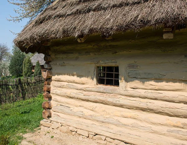 Parede de log da antiga casa da loghouse — Fotografia de Stock