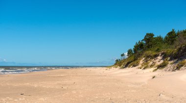 Baltık Denizi kıyısında